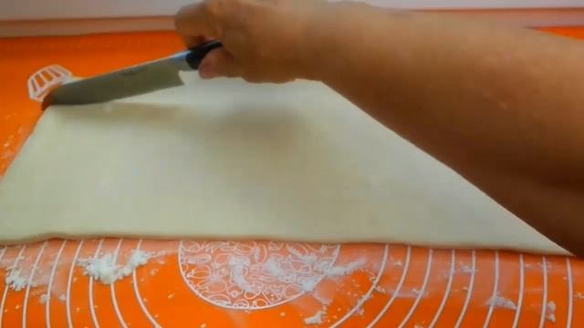 ШАШЛЫЧКИ ИЗ СЛОЕНОГО ТЕСТА ЗАКУСКА Слойки с ветчиной и сыром. Слойки рецепт из готового теста смотреть онлайн