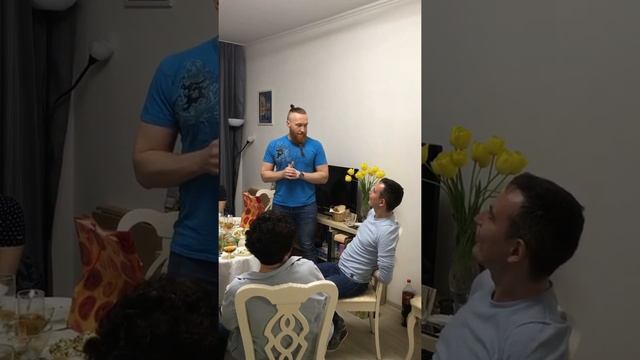 Анекдот про День Рожденья смотреть онлайн