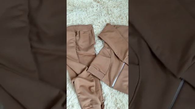 Стильные детские костюмы на теплую весну и лето (обзор). г.Пермь. @Peppi_perm смотреть онлайн