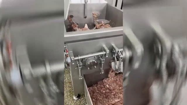 Вакуумная фаршемешалка Xiaojin перемешивает 200 кг фарша за раз! Смотреть видео до конца смотреть онлайн