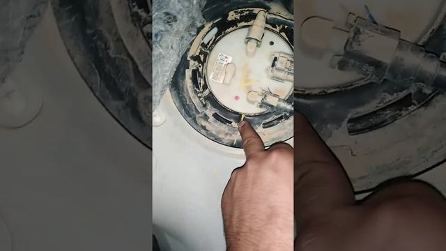 Nissan Petrol Platinum. Easy way to change fuel pump without removing tank.Very Informative video. смотреть онлайн