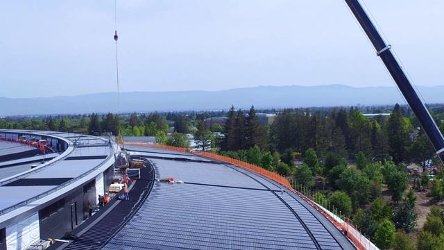 APPLE PARK: MID-APRIL 2017 | THE FINISHING TOUCHES смотреть онлайн