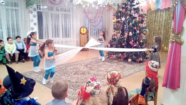 Новый Год 2016, Сыктывкар, детсад №87 группа №11 Подсолнушки, 26.12.2016, ч4 смотреть онлайн