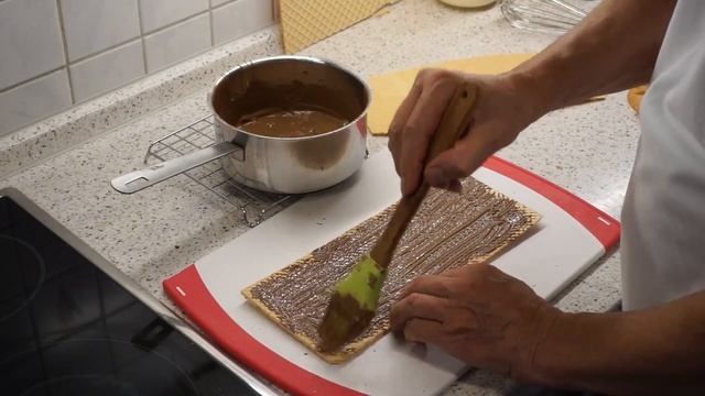 Kinder Bueno XXL | Ahmet Kocht | Schokolade | kochen | Folge 243 смотреть онлайн