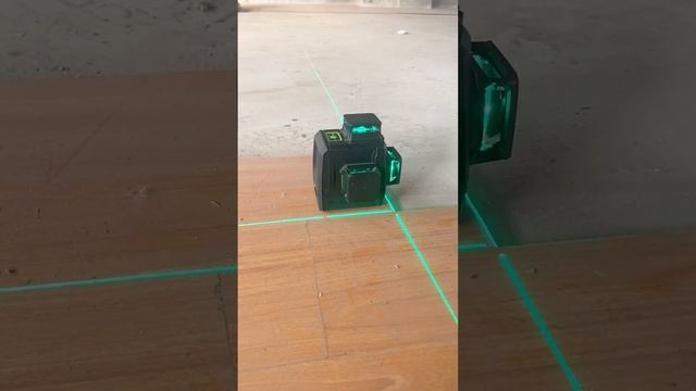When laying tiles, a laser level can help you a lot! смотреть онлайн