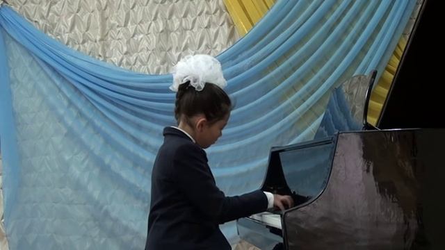 Туребаева Саида Три слепые мышки С Лемонт смотреть онлайн