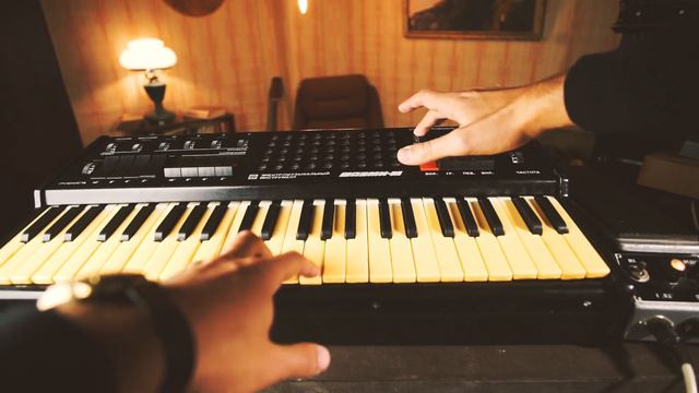 FAEMI M Polivoks VINTAGE ANALOG Polyphonic SYNTHESIZER Soviet USSR смотреть онлайн