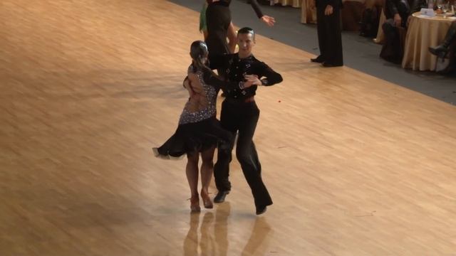 Stanimir Stoyanov - Polina Kimova, 1/2 Pasodoble смотреть онлайн