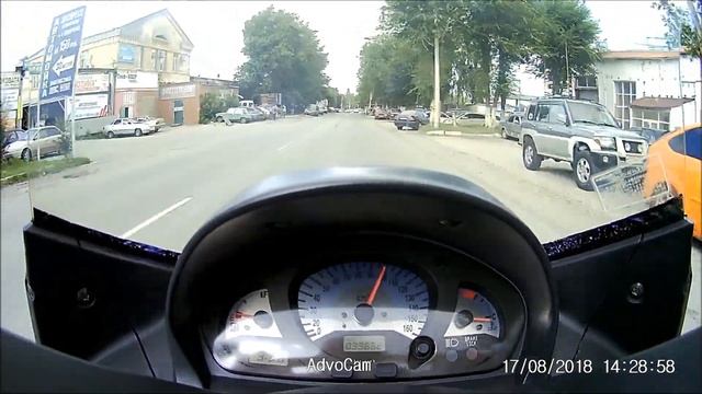 K8590 SUZUKI SKYWAVE 400 разгон до 100 км/ч смотреть онлайн