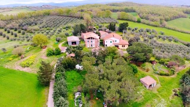 Cinigiano località Sasso d'Ombrone смотреть онлайн