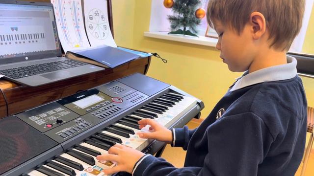 Soft Mozart. Level C. Трезвучия в мажоре и миноре с метроном смотреть онлайн