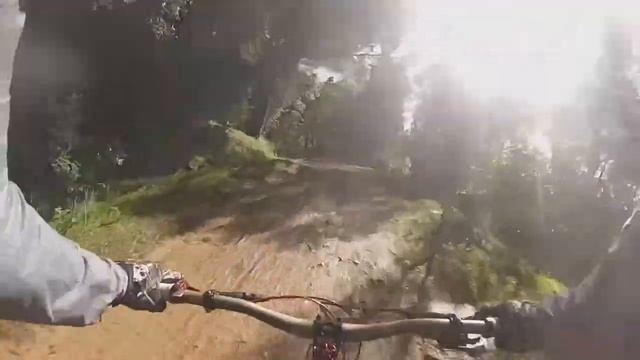 BTT MTB Monsanto (Portugal) - Saltos e Meio Mocho смотреть онлайн
