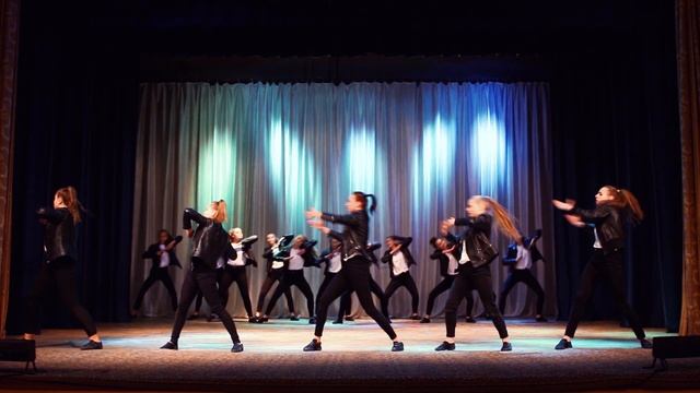 Dance Studio Shape - Men in black. Студия эстрадного танца "Шеп" - Люди в черном. смотреть онлайн