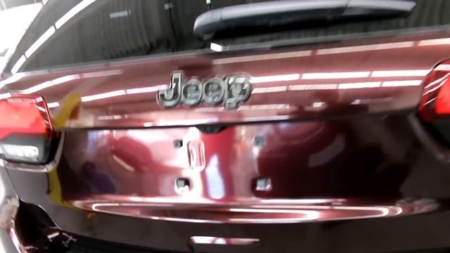WHOA Brand New Vinyl Wrap Color Walk Around Inside And Outside On The Jeep Trackhawk смотреть онлайн