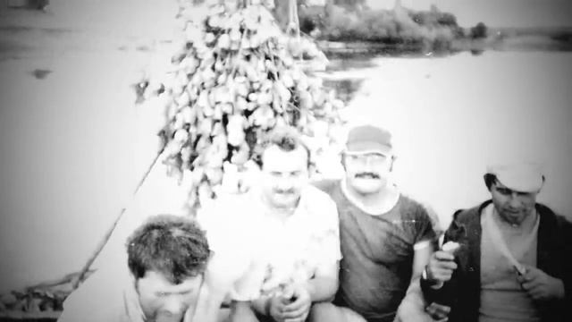 1985, Фотонарезка "На маленьком плоту" смотреть онлайн