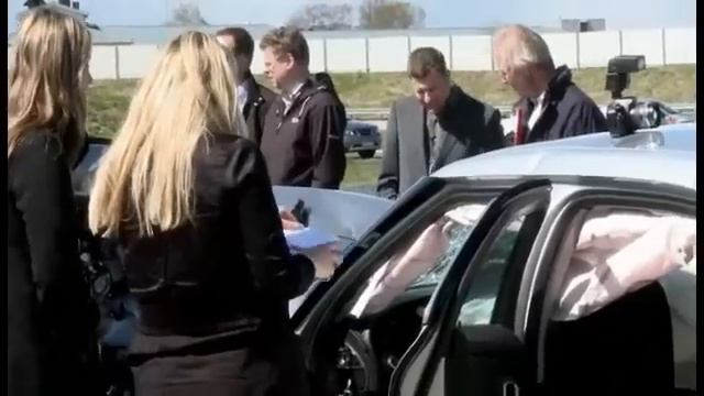 Saab 9-5 (2010) crash test video смотреть онлайн