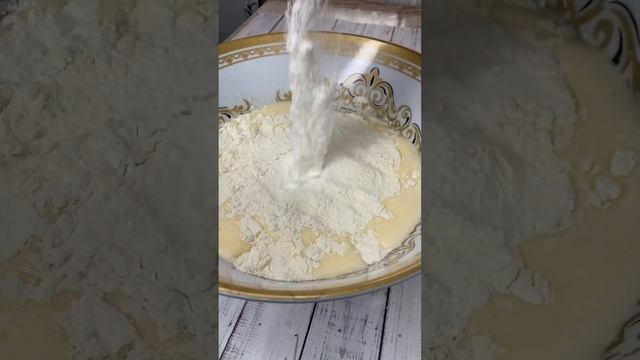 Нежнейший , вкуснейший лимонный пирог на скорую руку смотреть онлайн