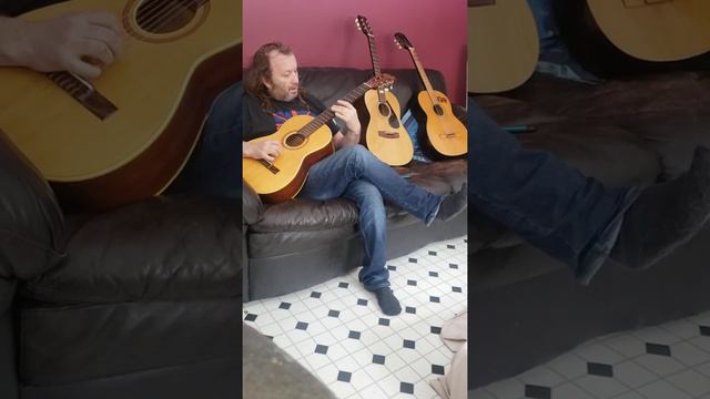 My Valentine serenaded me with a beautiful flamenco improv lead guitar performance 🖤 смотреть онлайн