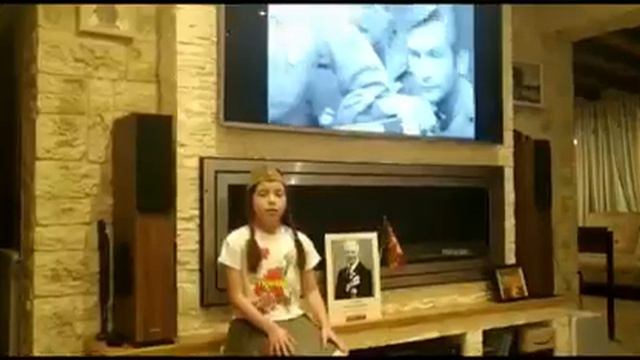 С Днем Победы! Выступает 2 класс школы "Знание"! смотреть онлайн