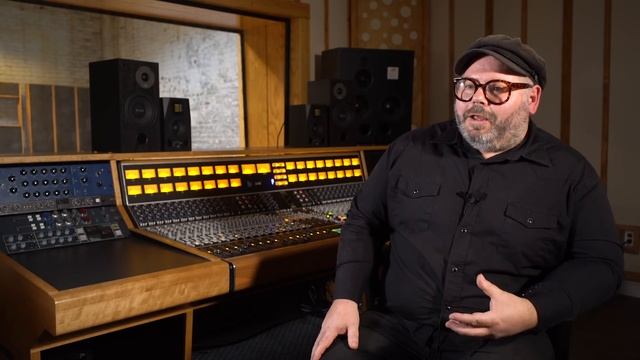 Gold-Diggers Lands An API Audio 2448 Recording Console | Vintage King смотреть онлайн