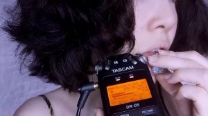 АСМР ликинг ушек ракушки 2 ? звуки рта без слов | ASMR licking ears shells 2 Mouth sounds no talkin