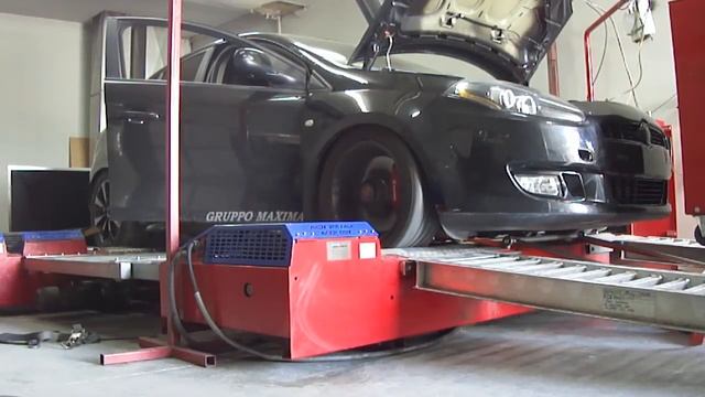 Fiat Bravo T-JET 300WHP | Dyno Run | - Gruppo Maxima смотреть онлайн