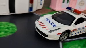 МУЛЬТИКИ про МАШИНКИ рулят СИНИЙ трактор пожарные и полицейские.mp4