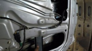 Как установить стеклоподъемники и кнопки в двери Дэу Ланос Сенс