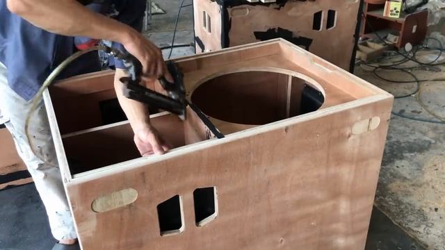 Professional event speaker production process _ Single 18 inch subwoofer model смотреть онлайн