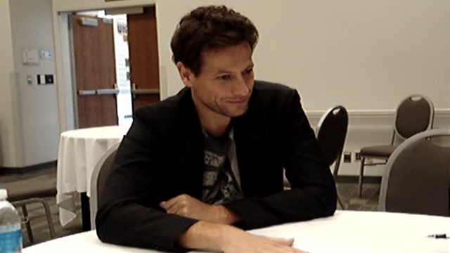 2013-IoanGruffudd смотреть онлайн