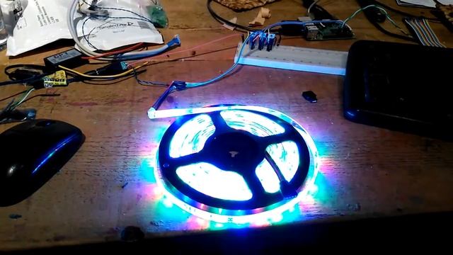 Driving RGB LED strip with Raspberry Pi and LightshowPi смотреть онлайн