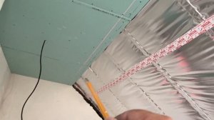 Потолок на мансарде : ровный, наклонный, наклонный с окном. Последовательный монтаж гипсокартона.