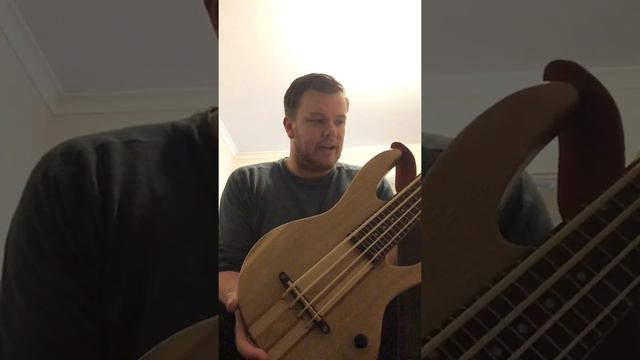 Aiersi solid body Ukulele bass review смотреть онлайн