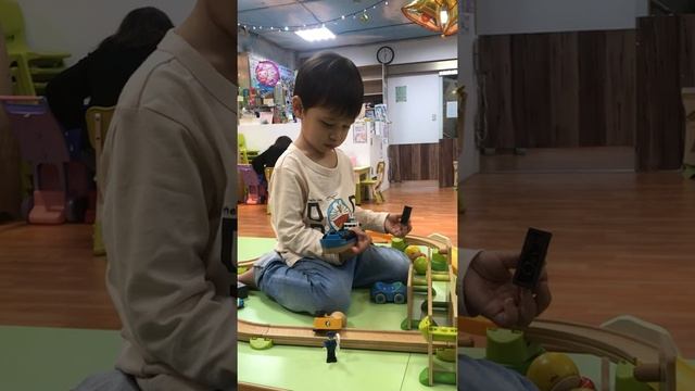 Дети Метисы: Малыш Расскладывает по Полочкам , где Взять Водительское Удостоверение на Тайване смотреть онлайн