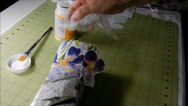 Newspaper Decoupage Bottle -- DIY Mixed Media Glass/Plastic Bottle Art смотреть онлайн