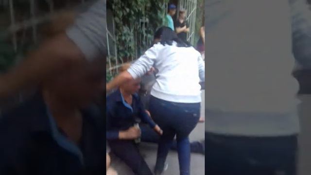 Как вам староста нашего общежития? смотреть онлайн