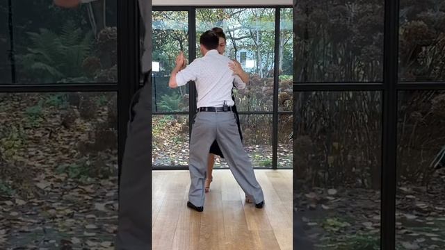 Playful Tango Steps with Sacadas. смотреть онлайн