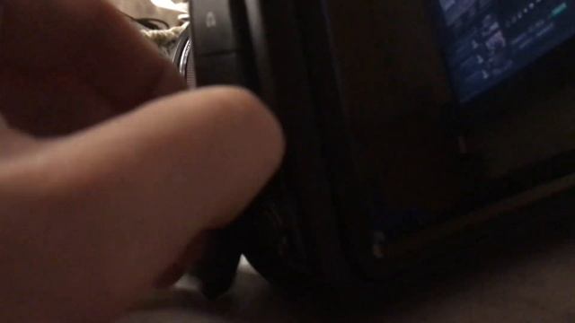 Как вытащить кабель питания из Blackmagic Pocket Cinema Camera 4k смотреть онлайн