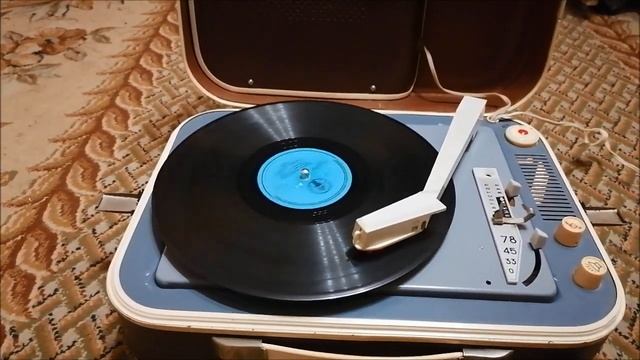 Электрофон СССР Молодежный смотреть онлайн