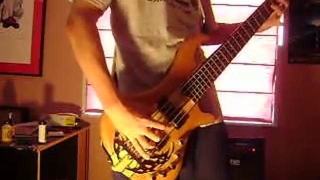 U2 get on your boots bass cover смотреть онлайн