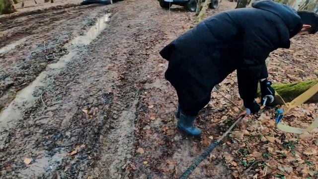 ПОДВЕСИЛИ GL-class на ДЕРЕВЕ | УТОНУЛИ ДВЕ МАШИНЫ | к чему приводит off-road | БРОСИЛИ В ЛЕСУ? смотреть онлайн