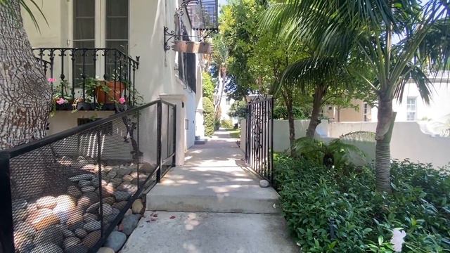 Movie Locations Baby Jane, Galaxy Quest, Desilu, Tarantino, Burlesque Scott Michaels Dearly Departe смотреть онлайн