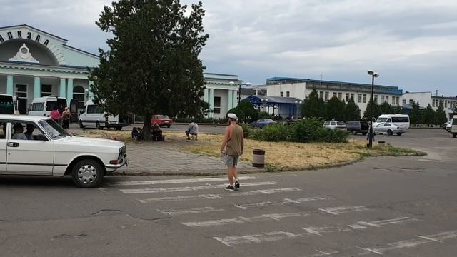 ЦЕНЫ НА ТАКСИ и МАРШРУТКИ с ВОКЗАЛА МЕЛИТОПОЛЬ / БЕСПЛАТНЫЙ WI FI / КИРИЛЛОВКА 2019 / АЗОВСКОЕ МОРЕ смотреть онлайн