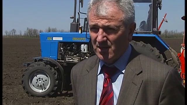 Ювілейний, семитисячний трактор смотреть онлайн