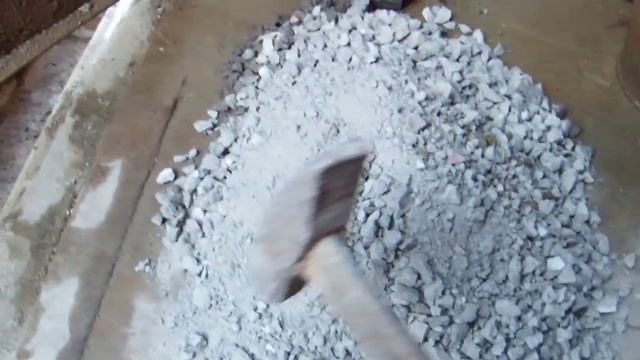 Тротуарная плитка своими руками. Переработка брака на щебень. смотреть онлайн