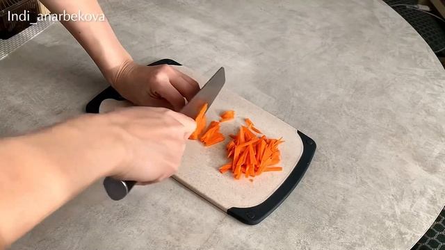 САМЫЕ ВКУСНЫЕ КУРИНЫЕ КОТЛЕТЫ . ЛЕГКИЙ РЕЦЕПТ смотреть онлайн
