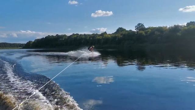 Вейкборд за лодкой смотреть онлайн