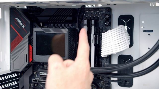 Cooler Master MasterBox 520 Mesh Review смотреть онлайн