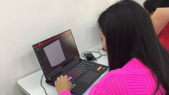 IT-Arular mtktebi (успешная история Анар) 3D-моделирование в Blender смотреть онлайн
