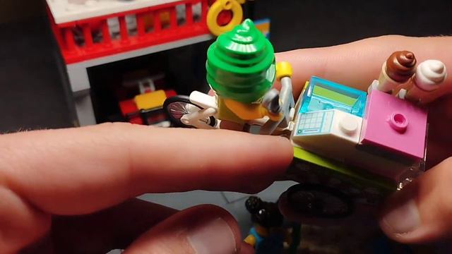 #FR review du set LEGO city 60328 poste de secours смотреть онлайн